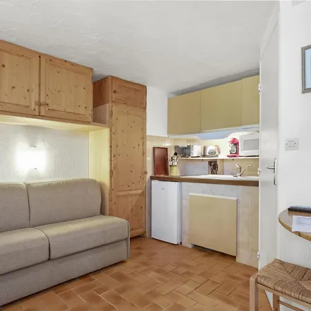 Les Cyclamens- Les Ecureuils * Saint-Raphael (Var)